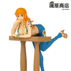 Figure Nami from New World Charm